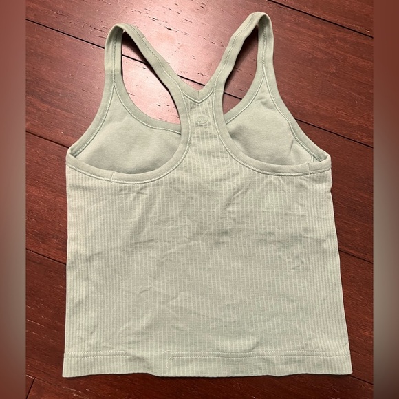 ❤️ Lululemon Delicate Mint Ebb to Street Crop Tank Size 4 - Picture 5 of 9